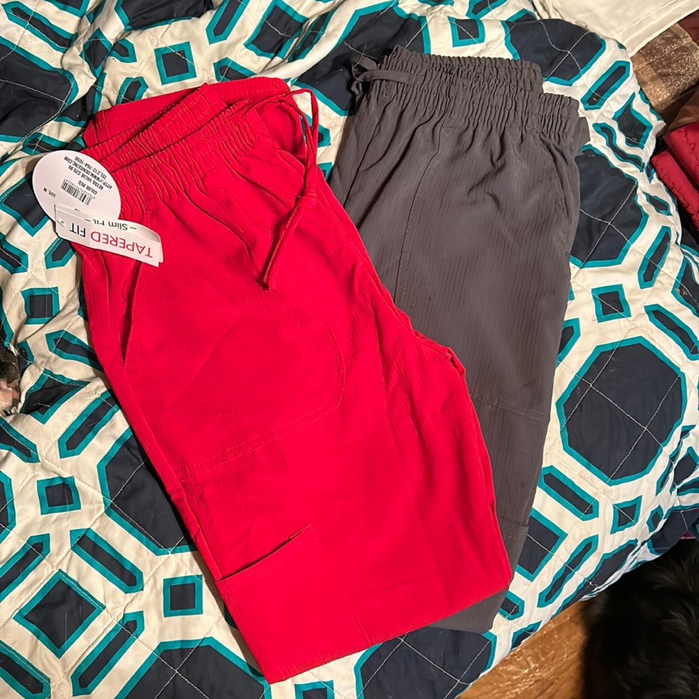 2 pairs brand new scrub pants Medium